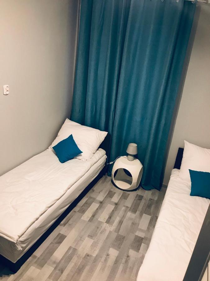 Apartament C18 Jelenia Gora Bagian luar foto