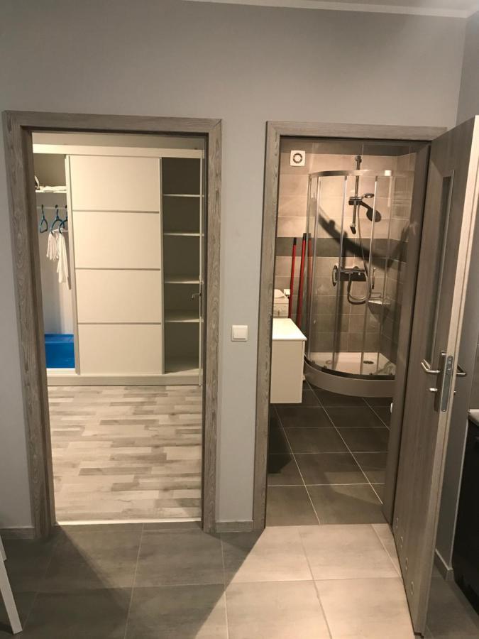 Apartament C18 Jelenia Gora Bagian luar foto