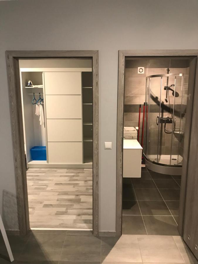 Apartament C18 Jelenia Gora Bagian luar foto