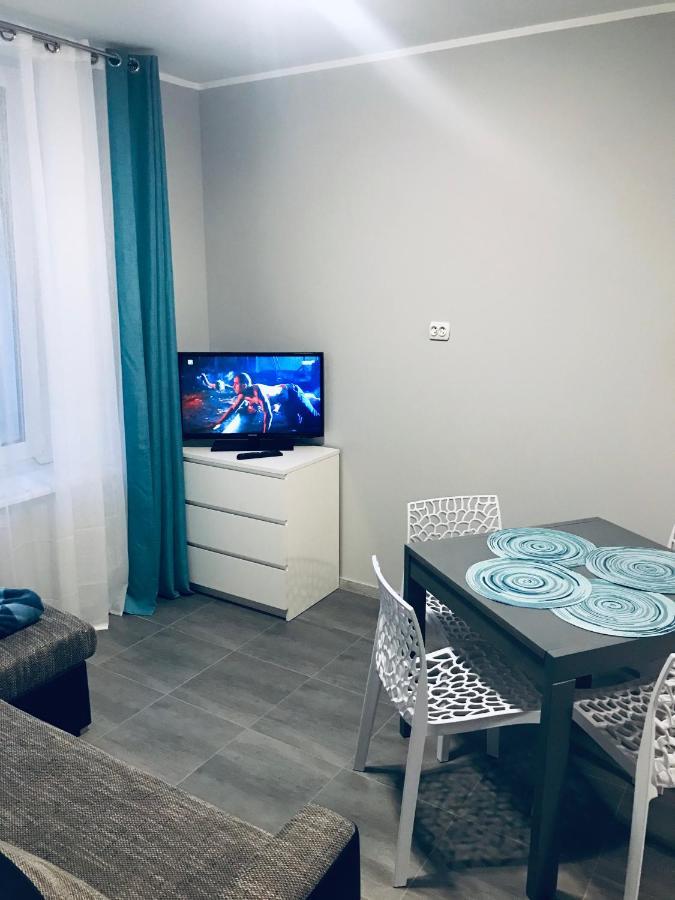 Apartament C18 Jelenia Gora Bagian luar foto