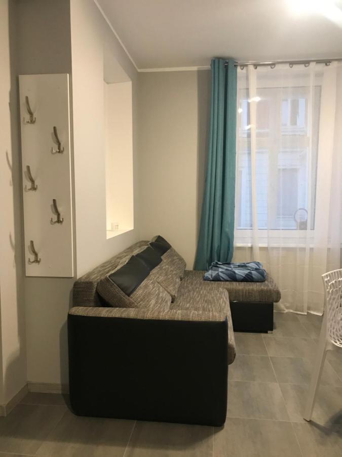 Apartament C18 Jelenia Gora Bagian luar foto