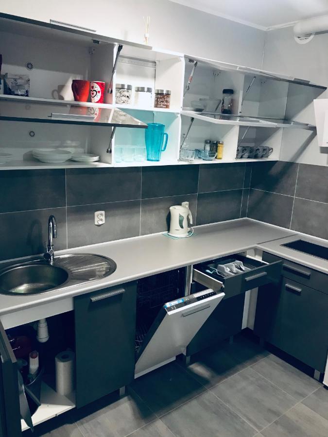 Apartament C18 Jelenia Gora Bagian luar foto