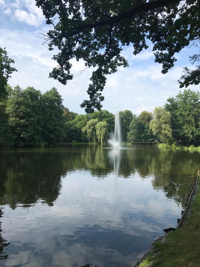 Apartament C18 Jelenia Gora Bagian luar foto