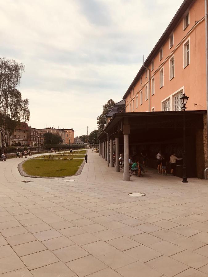 Apartament C18 Jelenia Gora Bagian luar foto
